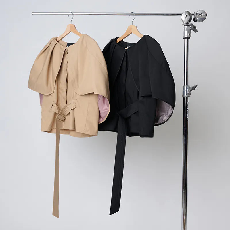 【 Seivson X るー:雲の夢 】Cloud 3D-Cut Cape Coat - BLACK
