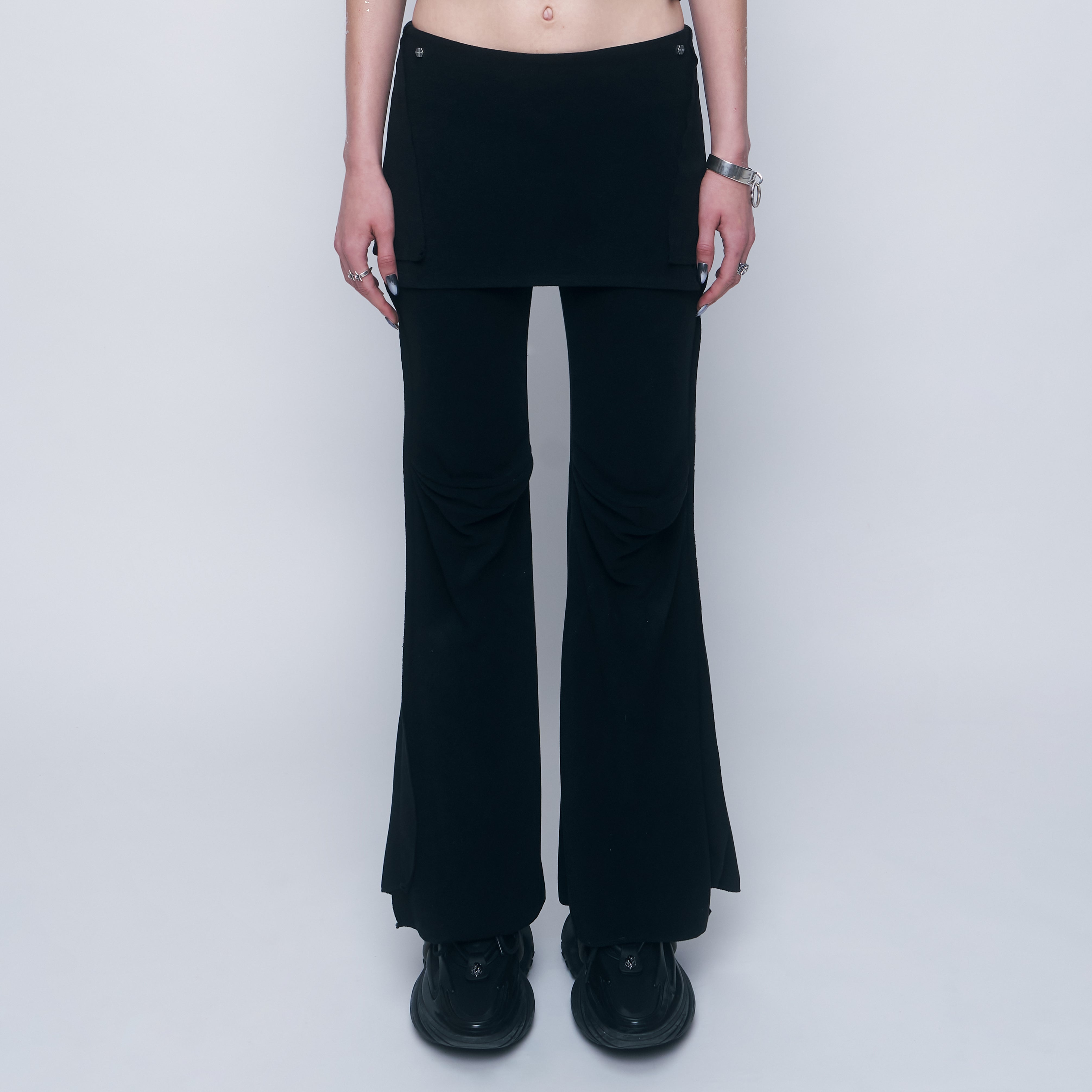 【S$ Diamond Dollar Collection】Cut-out Layered Skirt Pants -BLACK