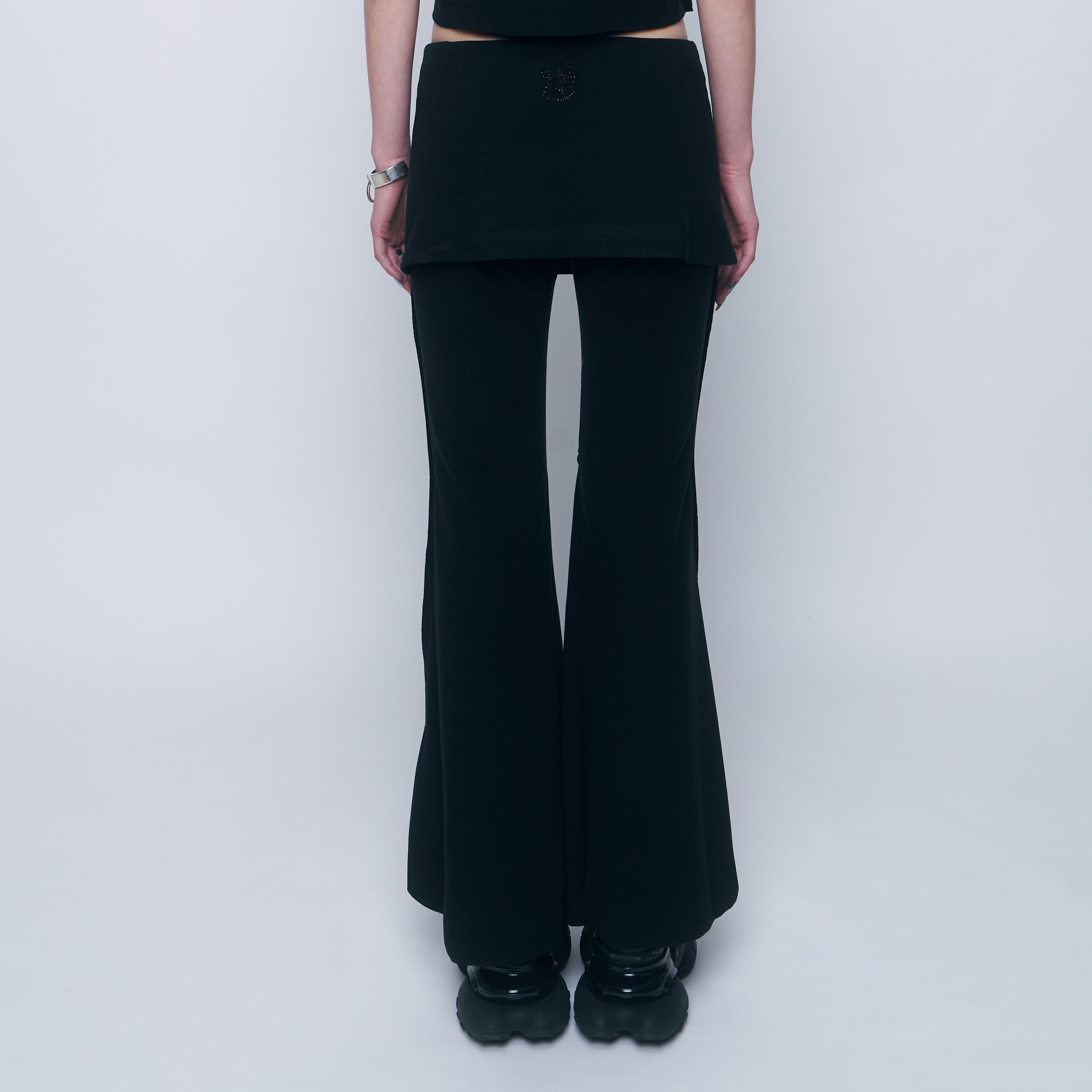 【S$ Diamond Dollar Collection】Cut-out Layered Skirt Pants -BLACK